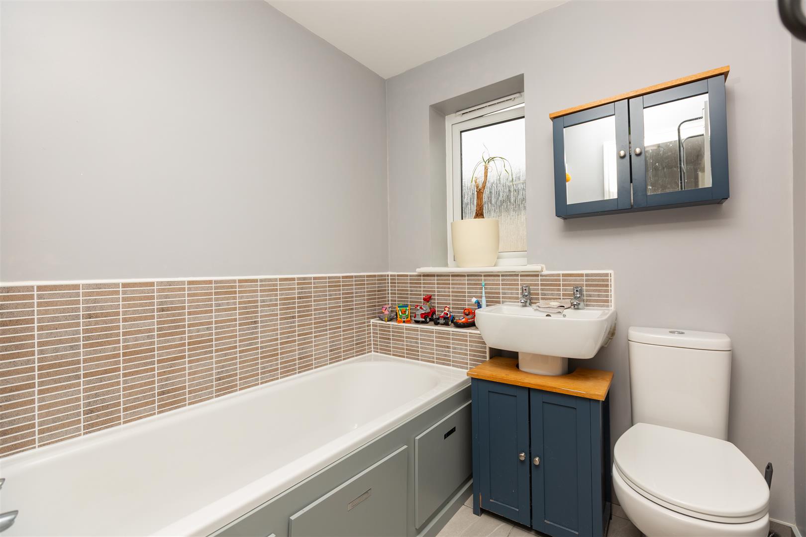 Heol Waungron, Carway, Kidwelly, SA17 4HY